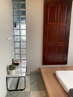OYAJI Guesthouse
