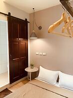 OYAJI Guesthouse