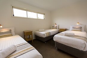 Fox on the Run - Motel Kilmore