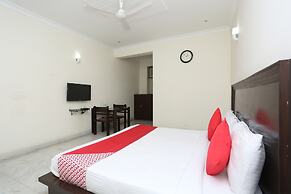 OYO 15822 Ryan Residency