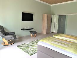 Apartment Garten near Airport