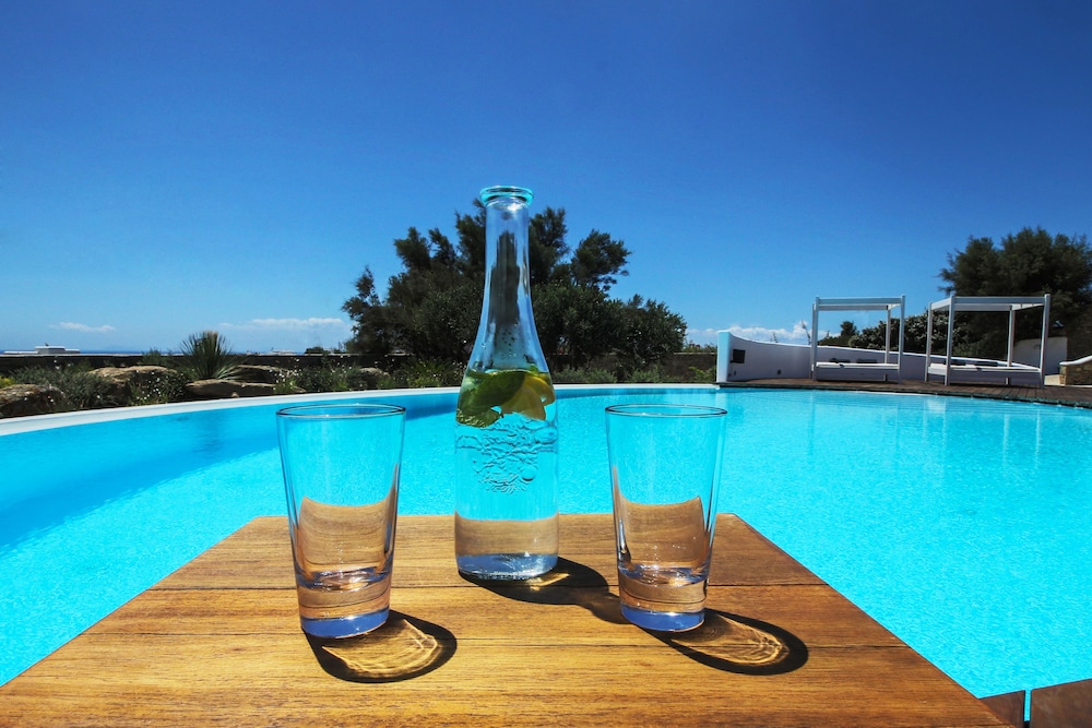 Bluewave Villa