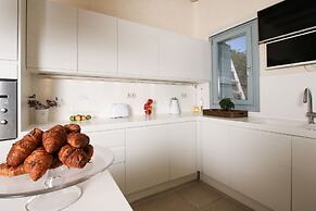 Bluewave Villa