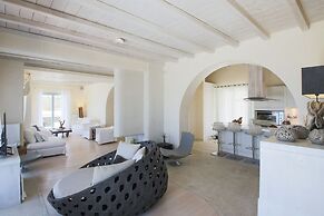 Bluewave Villa