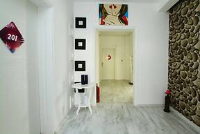 Fullmoon Rooms