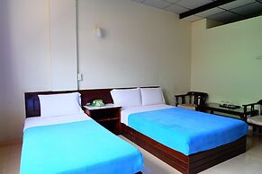 Thairungruang Backpackers Suratthani