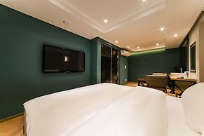 Cherish Hotel