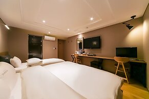 Cherish Hotel