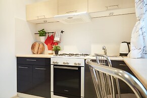 Fox Center Apartments