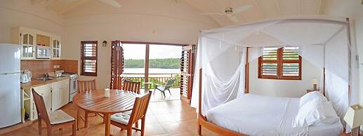 Two Bays Beach Villa Apartment and Studios