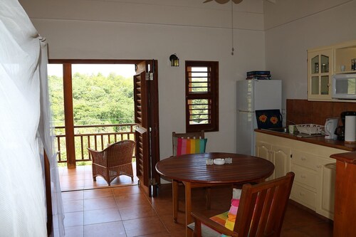 Two Bays Beach Villa Apartment and Studios