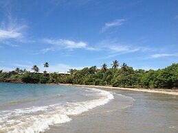 Two Bays Beach Villa Apartment and Studios