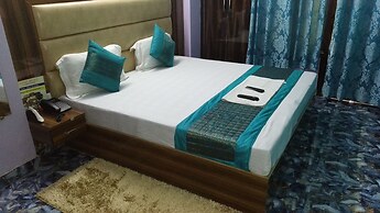 Hotel Jhanvi Palace
