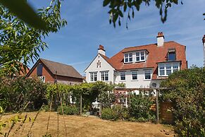 Alton House