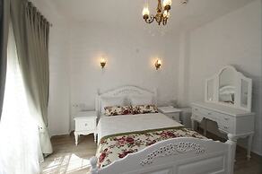 Alya Mou Butik Otel
