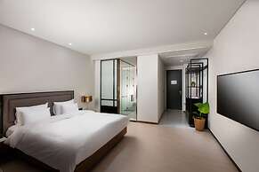 N Bridge Hotel