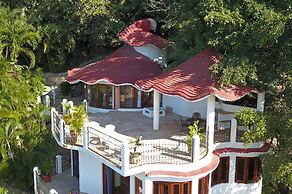 Caracol Estates