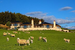 Cabot Lodge