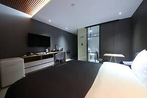 Hotel K