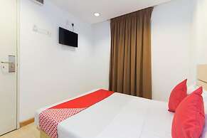 Super OYO 530 Dd Hotel