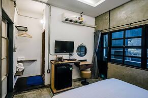 Zeds Hostel Bangkok