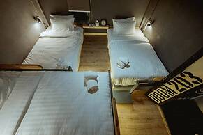 Zeds Hostel Bangkok