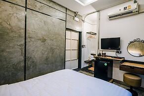 Zeds Hostel Bangkok