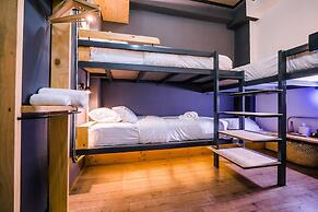Zeds Hostel Bangkok