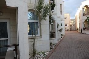 Acco Beach Hotel