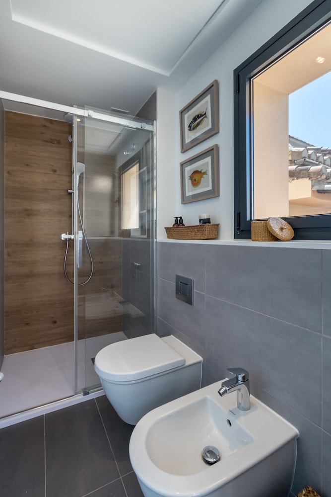 Chezmoihomes Plaza Nueva Penthouse