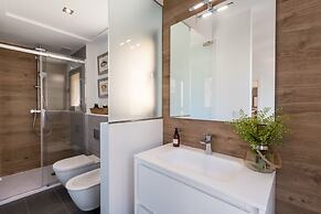 Chezmoihomes Plaza Nueva Penthouse