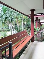 Phetsangsom Resort