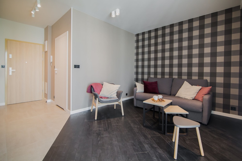 Sweet Apartments- Ericius Group