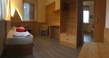 Fedaia Joy B&B