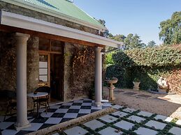 Hartford House