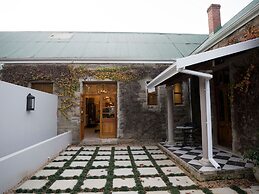 Hartford House