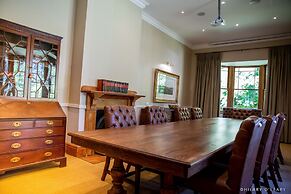 Hartford House