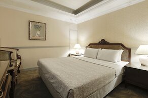 Forbes Hotel