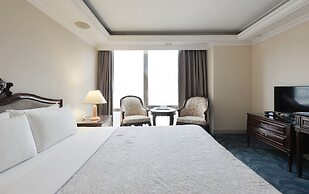 Forbes Hotel