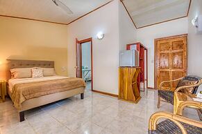 Yucca Beachfront Hotel