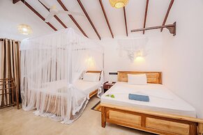 Central Beach Inn