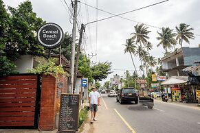 Central Beach Inn