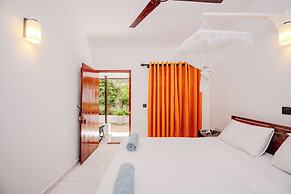 Central Beach Inn