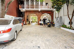 Central Beach Inn