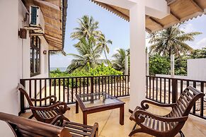 Central Beach Inn