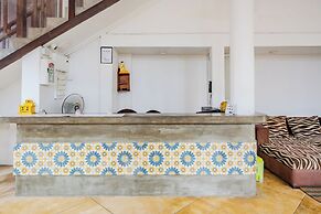 Central Beach Inn