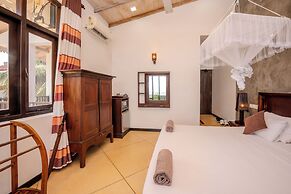 Central Beach Inn
