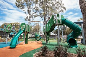 Big4 Sandstone Point Holiday Resort