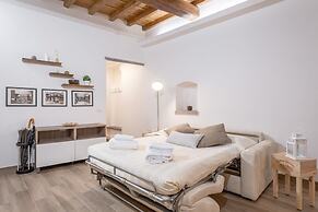 Santa Croce Place by Mmega