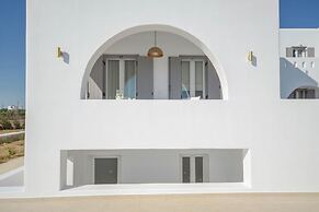 Plaka Collection